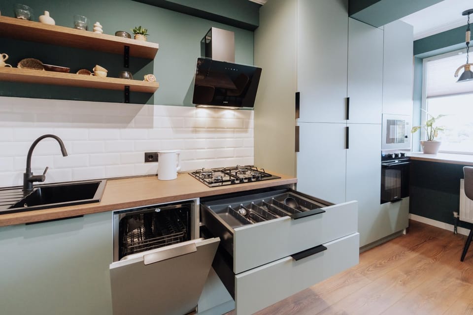 Kitchen or kitchenette, dishwasher, oven, pet friendly, stove