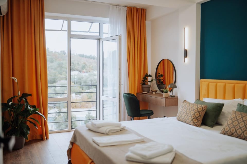 Bed, Balcony/Terrace, Bedroom, towels