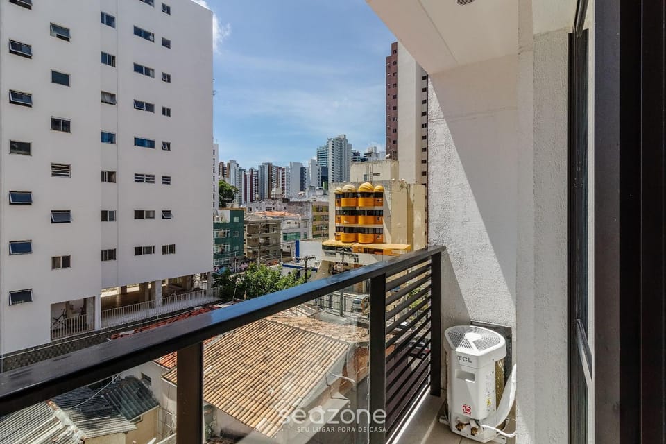 Balcony/Terrace, City view
