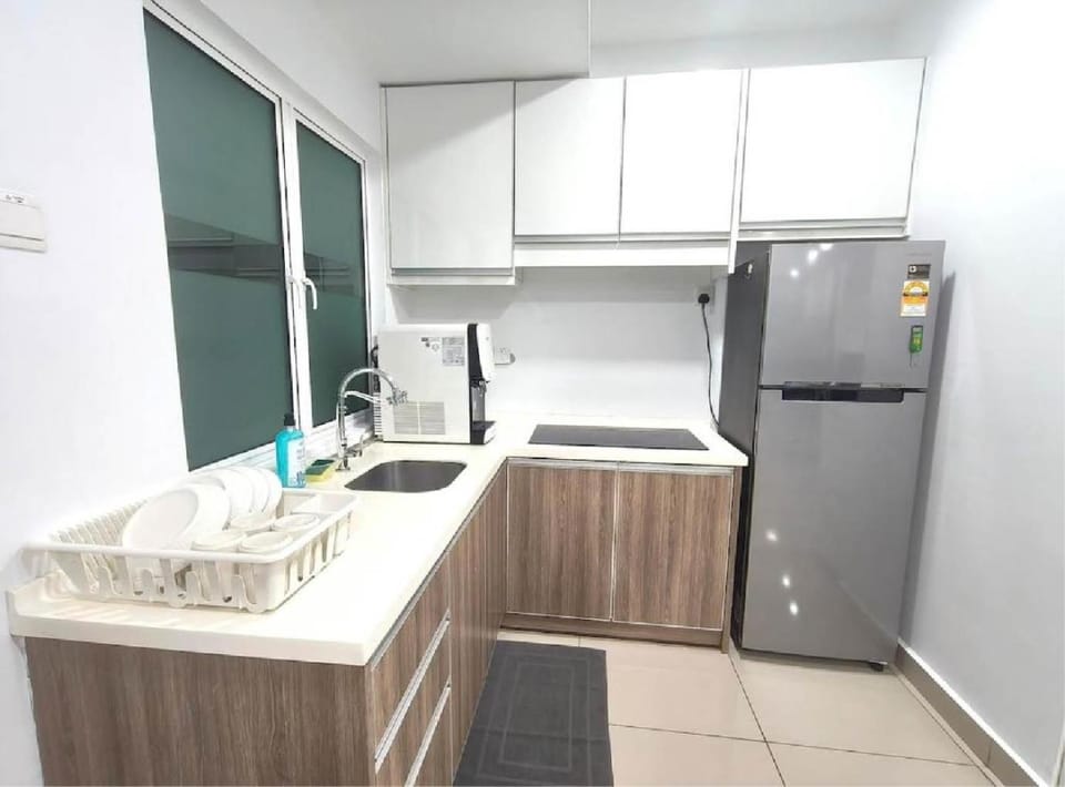 Kitchen or kitchenette, stove, kitchen