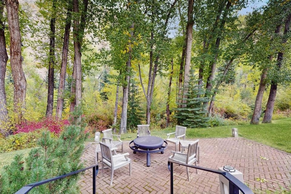 Creekside Beauty in Beaver Creek House in Avon