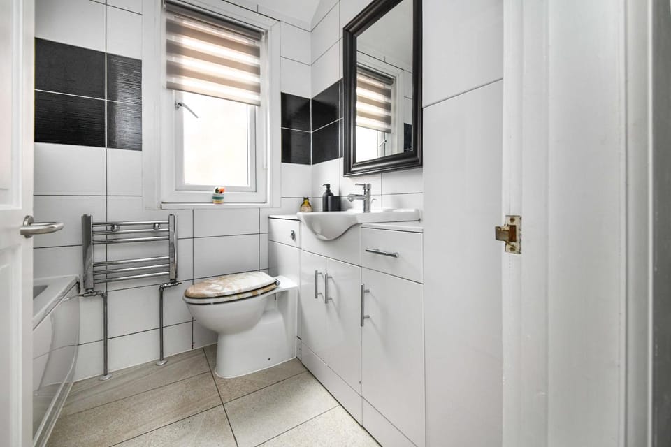 The Pier Escape Sea Breaze Stay Apartment in Clacton-on-Sea