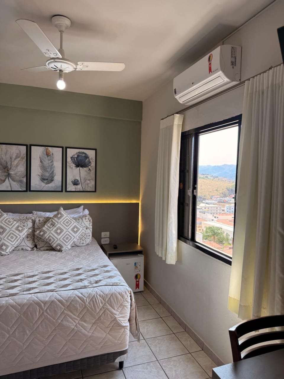 Bed, Natural landscape, air conditioner