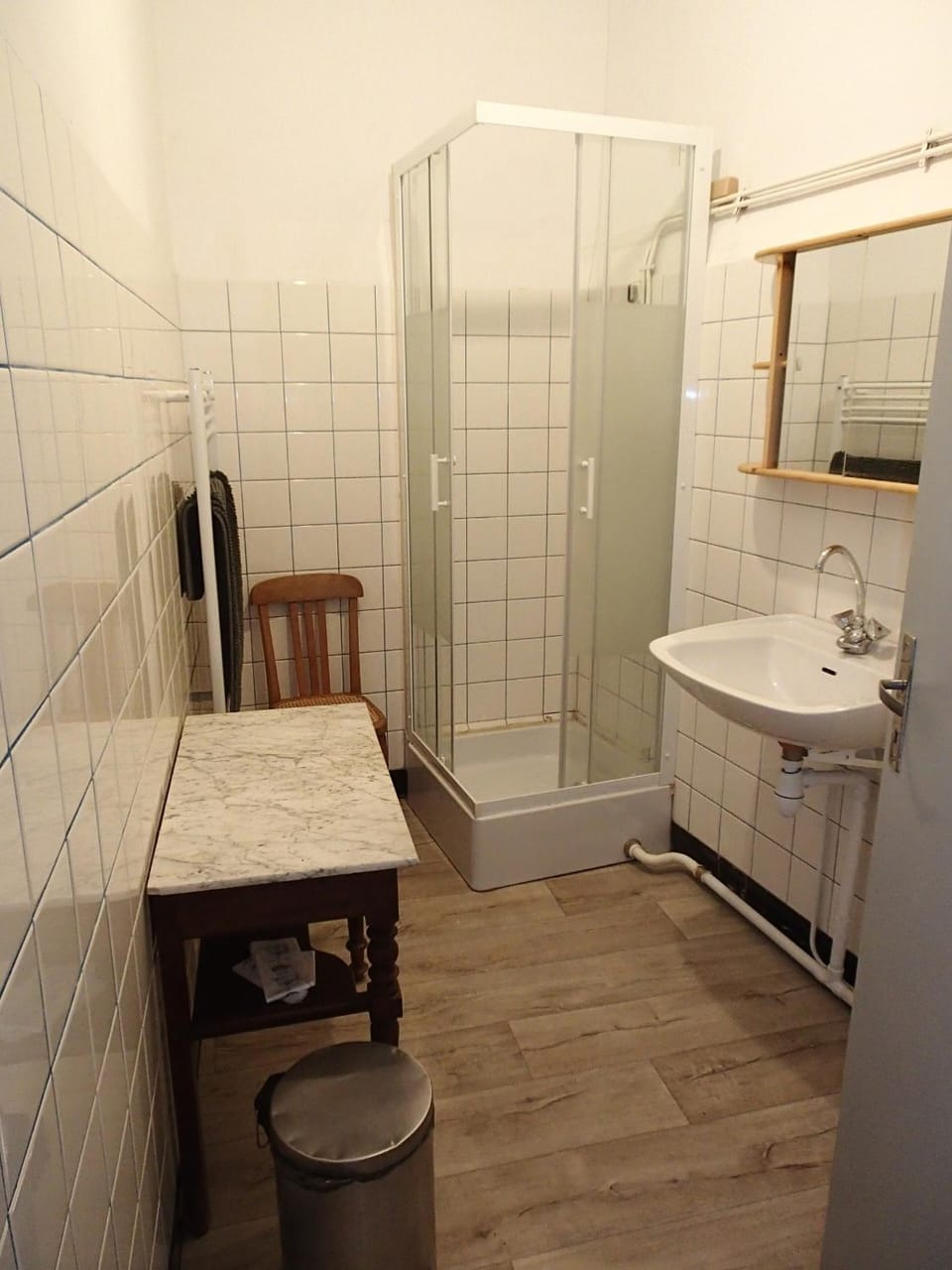 Bathroom, Living room