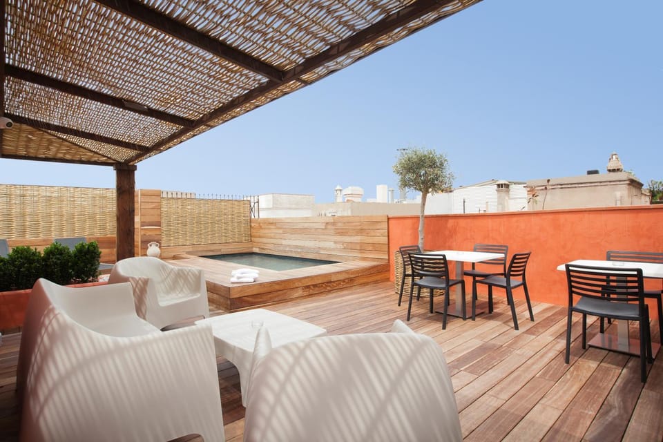 Balcony/Terrace, Swimming pool