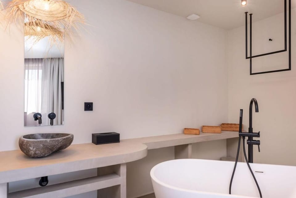 Jardin Secret - Love Room avec Balnéo Apartment in Villeurbanne