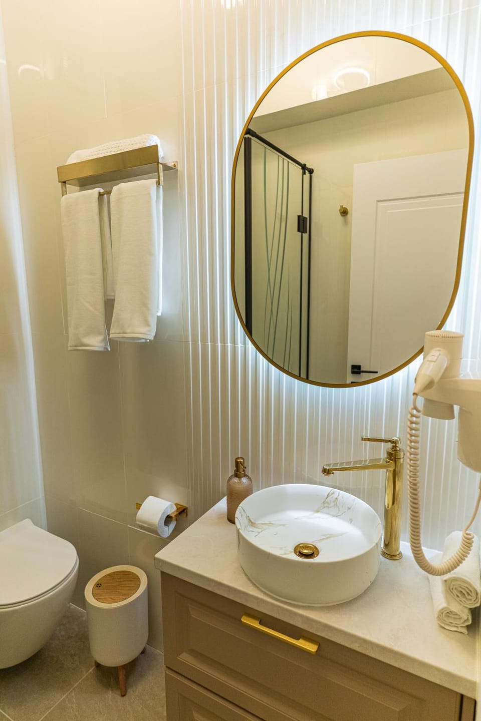 Toilet, Bathroom, City view, towels