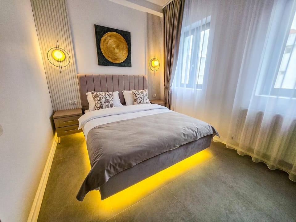 Photo of the whole room, Bedroom