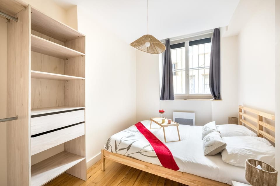 Bed, Photo of the whole room, Bedroom, towels, wardrobe