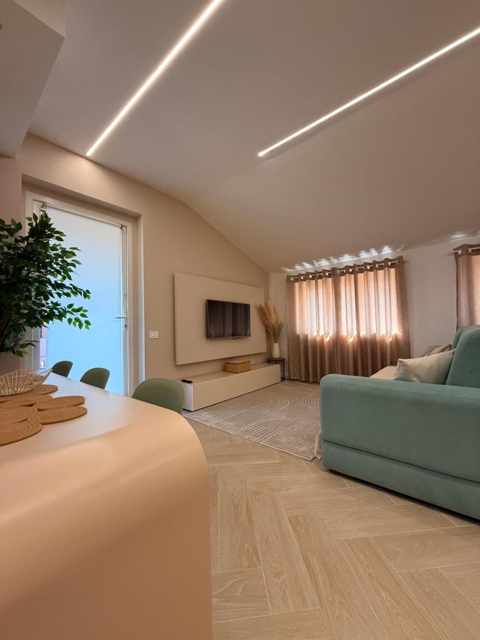 Modern Luxury Apartment-Solarium Rooftop Milano Nord-Free street parking Apartment in Sesto San Giovanni