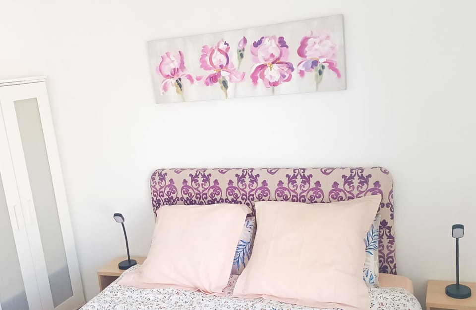 Bed, Decorative detail
