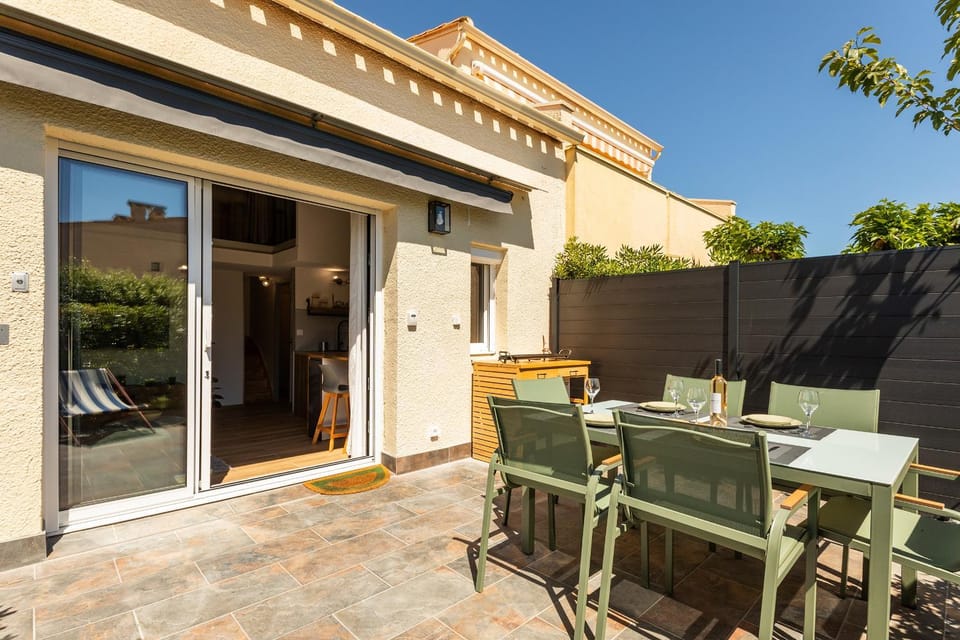Balcony/Terrace, Dining area