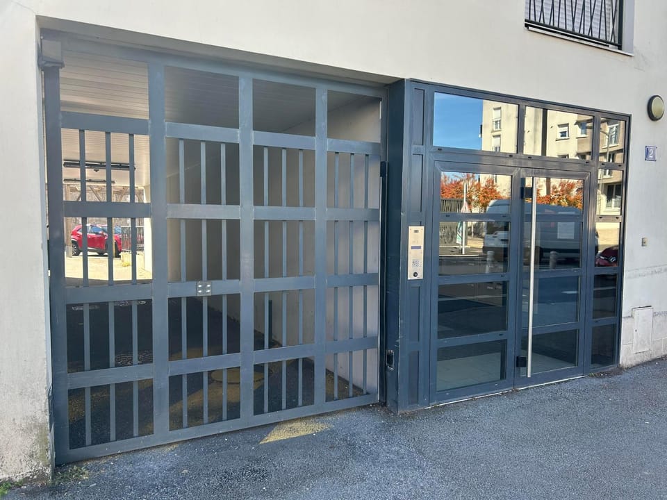Property building, Parking