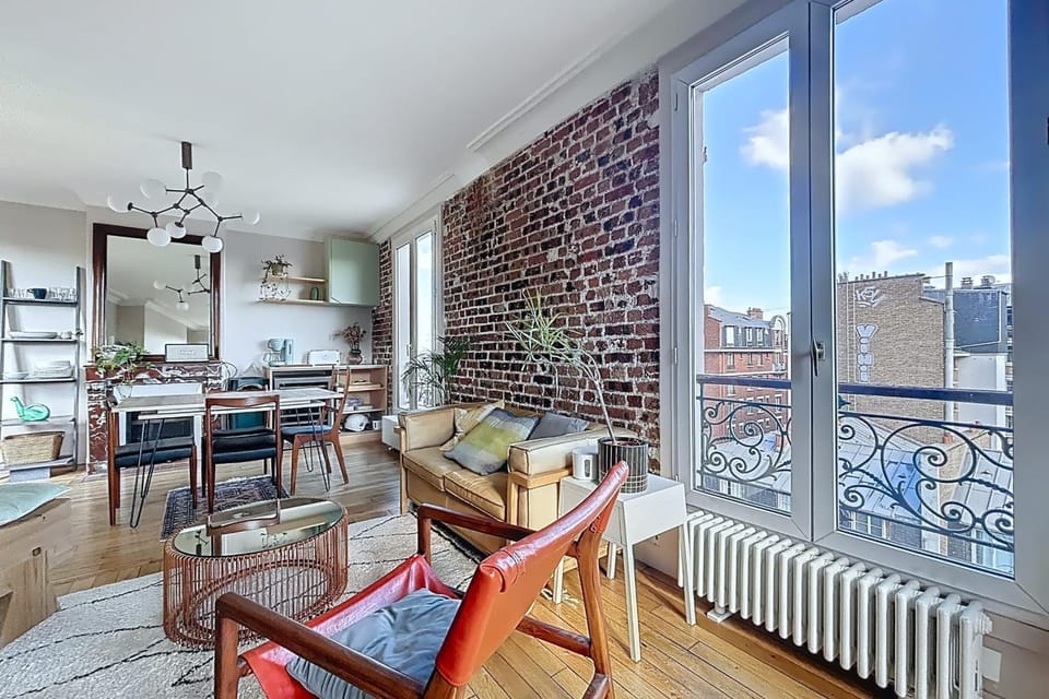 Bright apartment in Mouzaïa Paris 19th arrondissement Apartment in Paris
