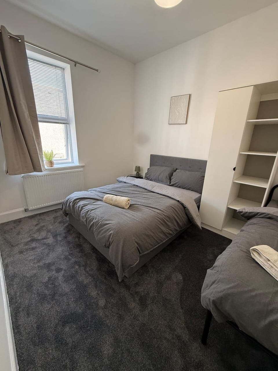 ResiLets Barnard St NEW Large 4 Bed House, Contractor Stays, Central House in England