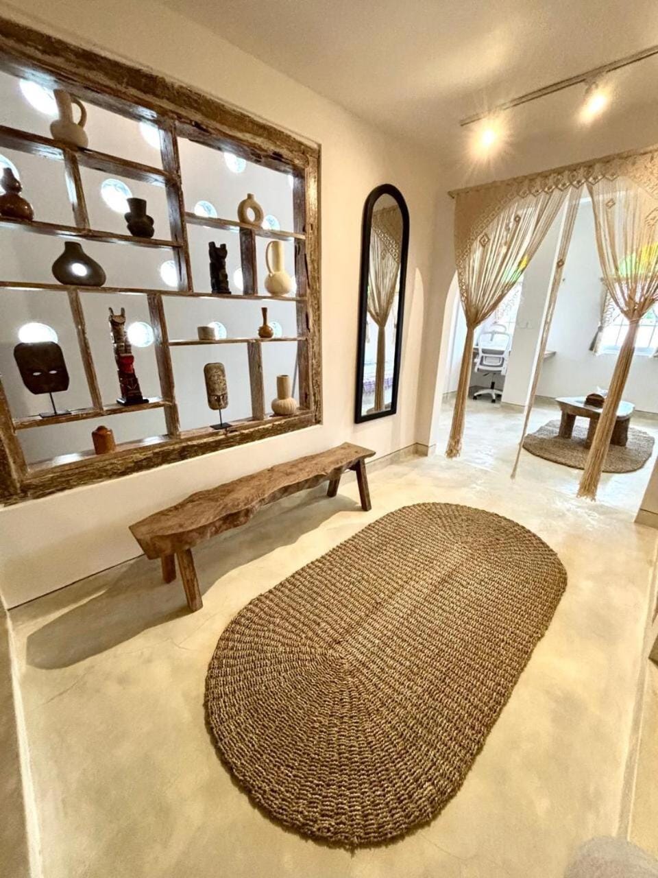 Pabuan villa, private & ethnic Villa in Sukawati