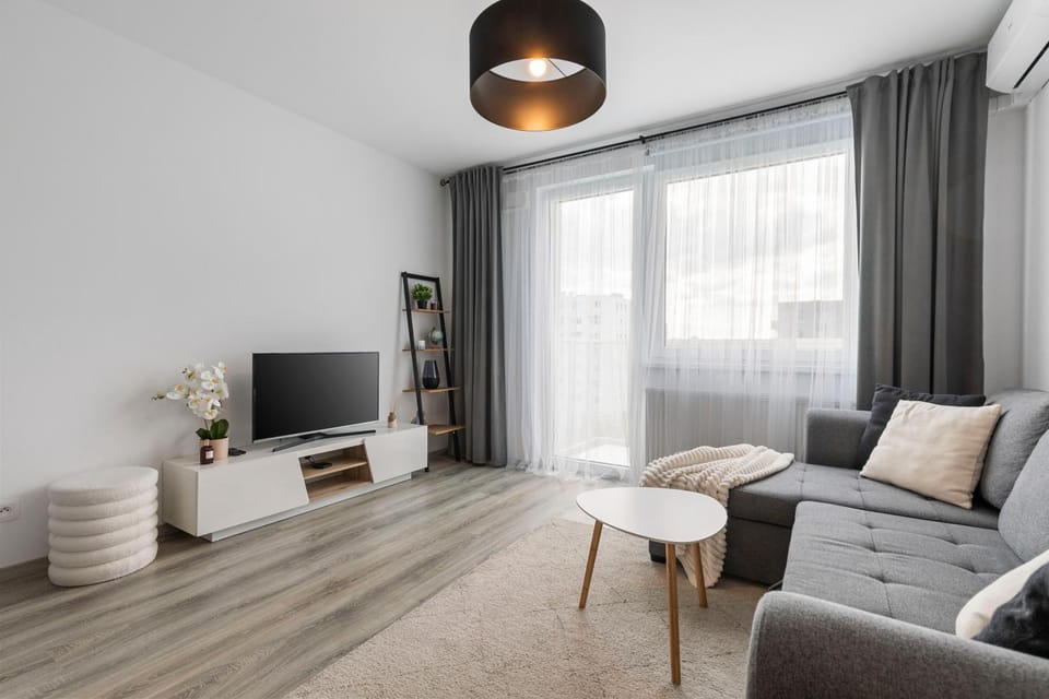 TV and multimedia, Seating area