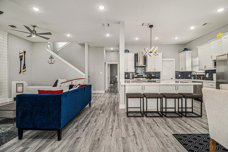 Luxury Beachfront Family Fun Sleeps 22 House in Surfside Beach