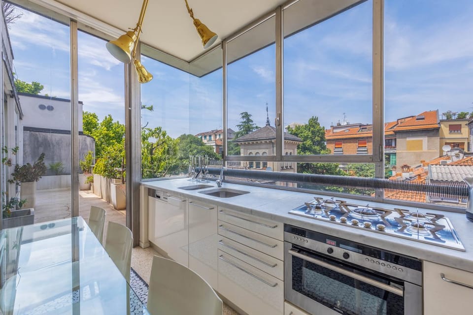 Day, View (from property/room), Balcony/Terrace, Kitchen or kitchenette, Pool view, Swimming pool, stove