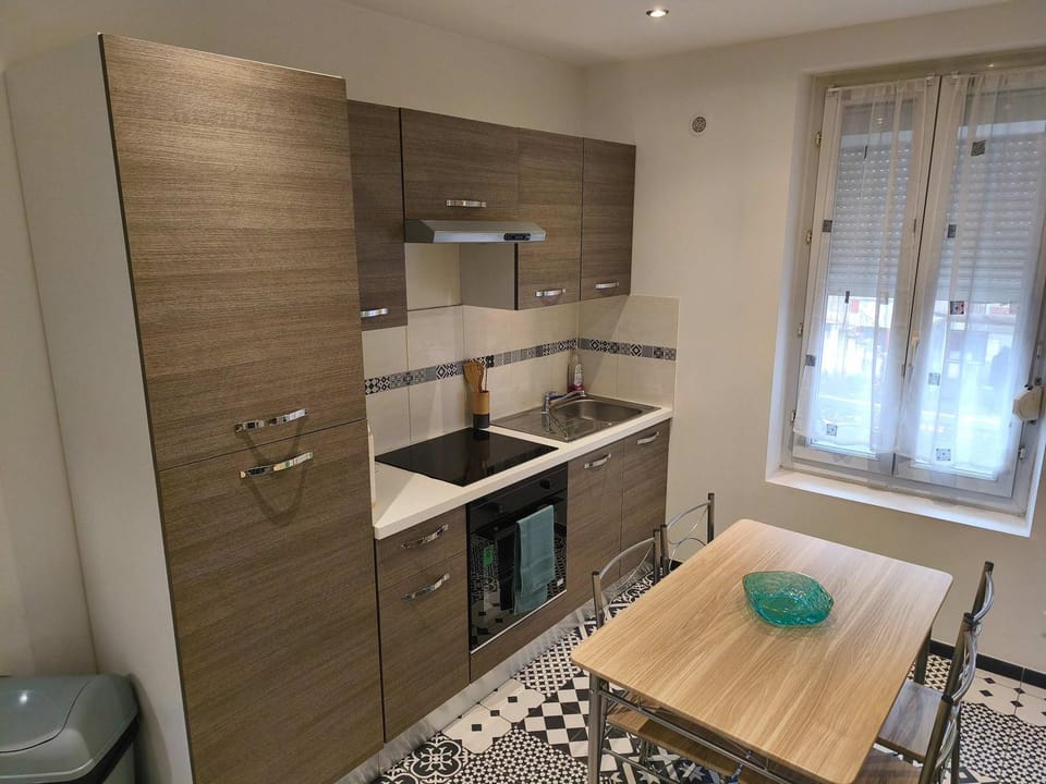 Budget Studio avec Parking Apartment in Grand Est