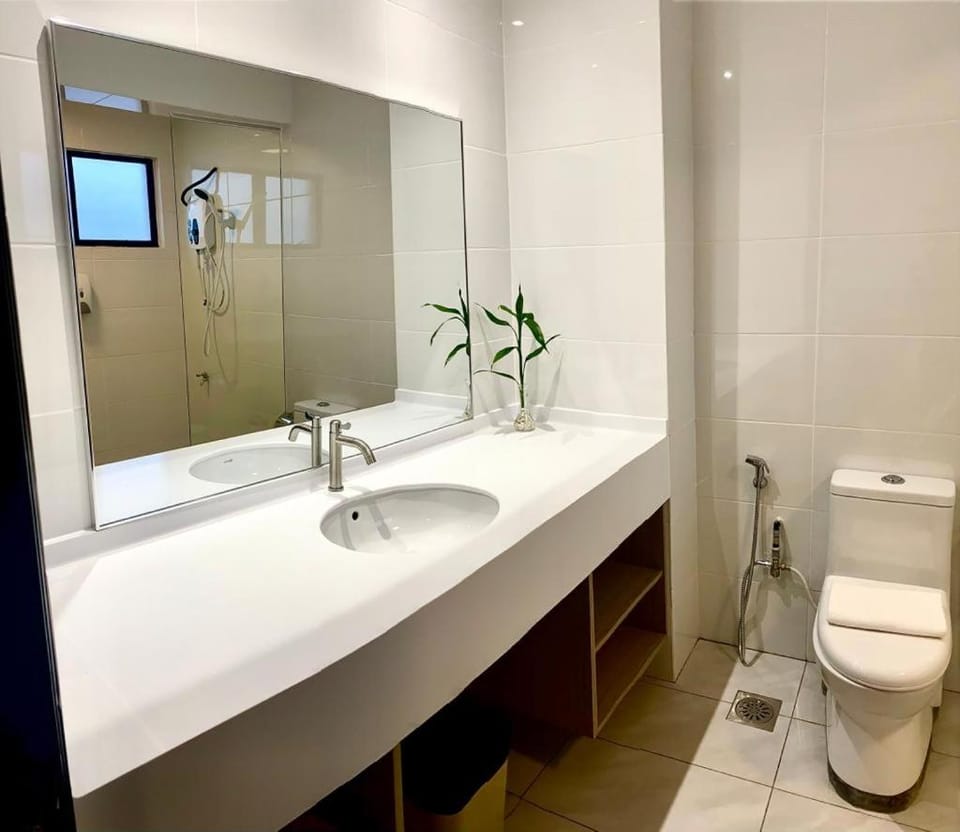 Marina Court Duplex Penthouse - by Promenade Service Apartments Apartment in Kota Kinabalu
