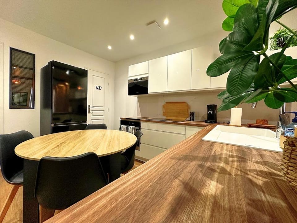 Appartement de standing tout confort, Aups Apartment in Aups