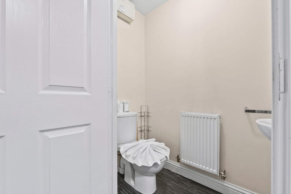 Toilet, Bathroom, internet