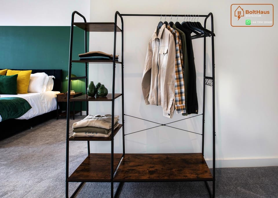 Bed, Bedroom, towels, wardrobe
