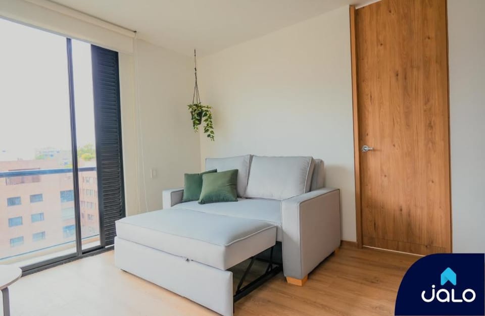 Bed, Living room