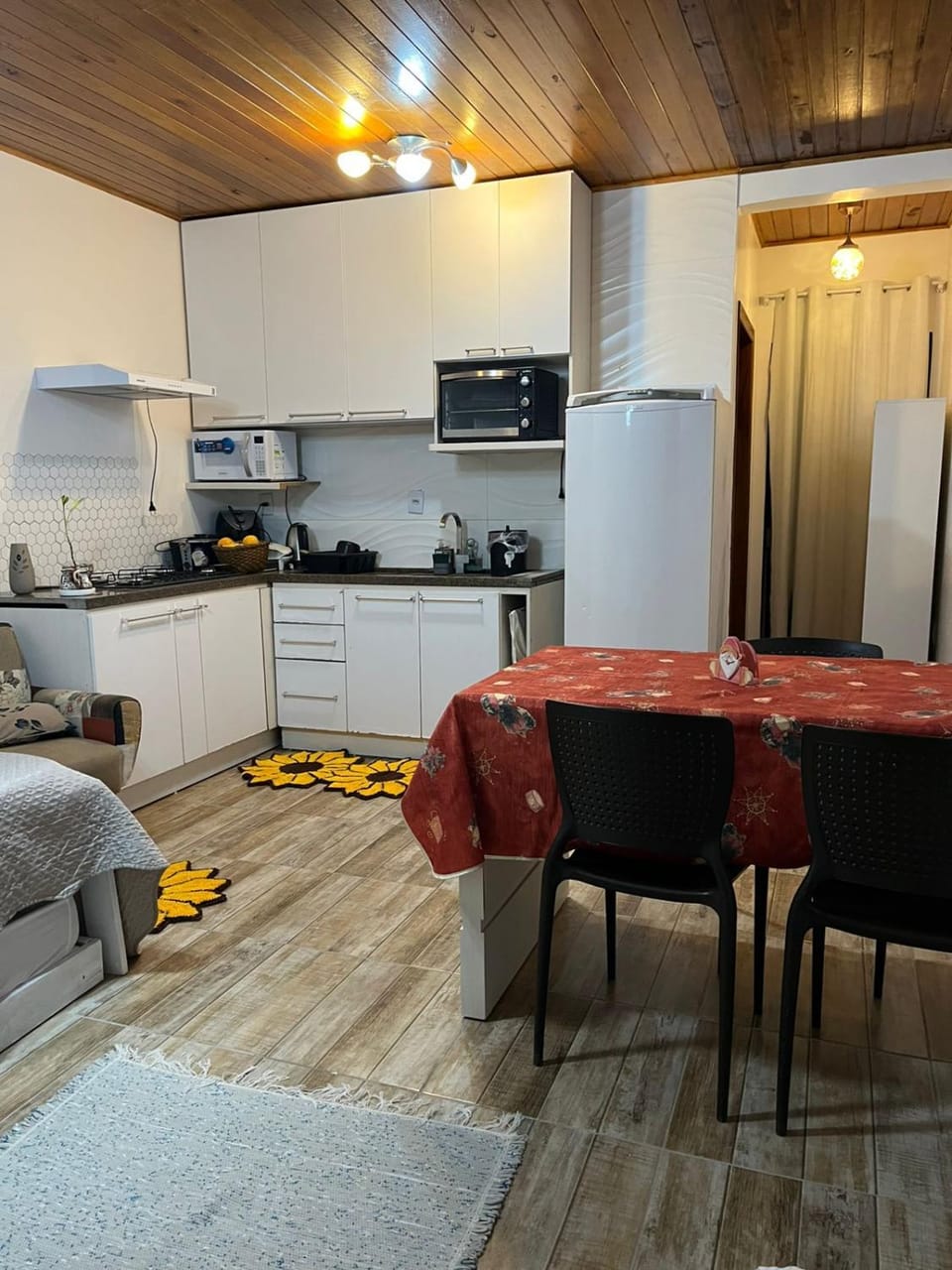 Kitchen or kitchenette, oven, stove