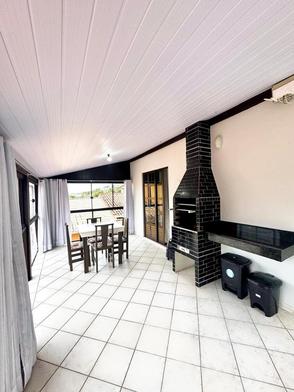 BBQ facilities, Balcony/Terrace, Dining area