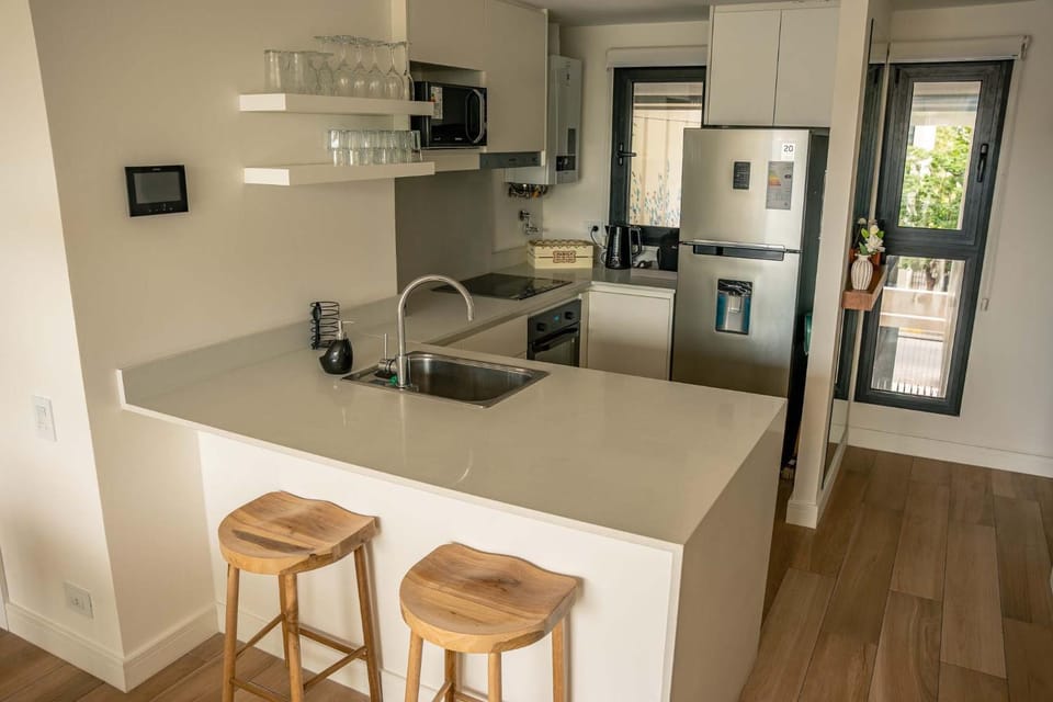 Kitchen or kitchenette, oven