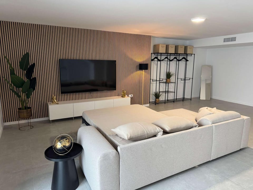 Seascape Villa 8 - 4 Bedroom - Pool Villa in Marina Baixa