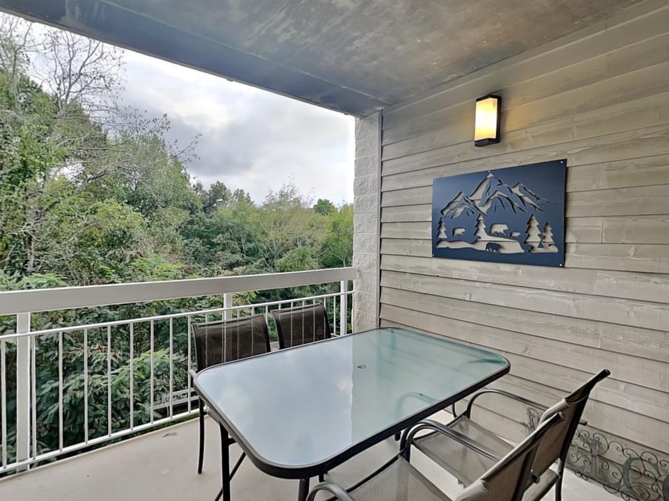 Prime Pines Whispering Pines 333 Apartment in Pigeon Forge