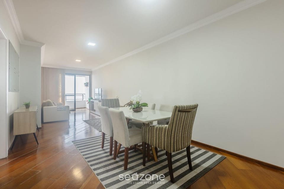 TV and multimedia, Living room, Dining area