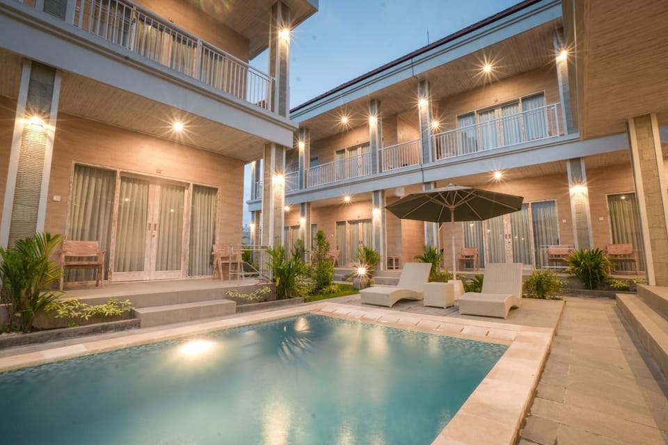 Property building, Swimming pool