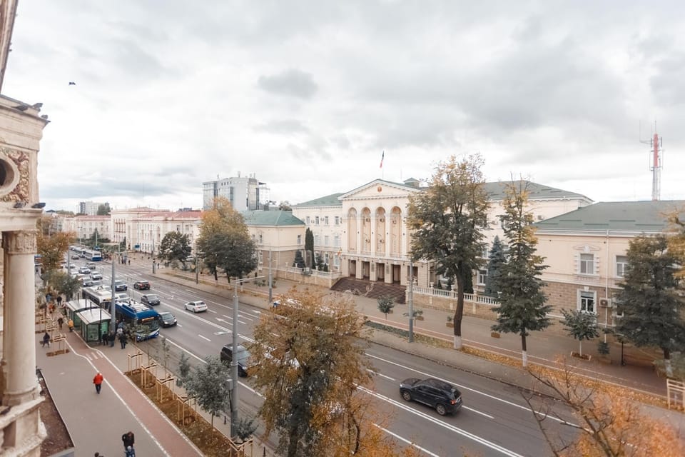 City view, Street view