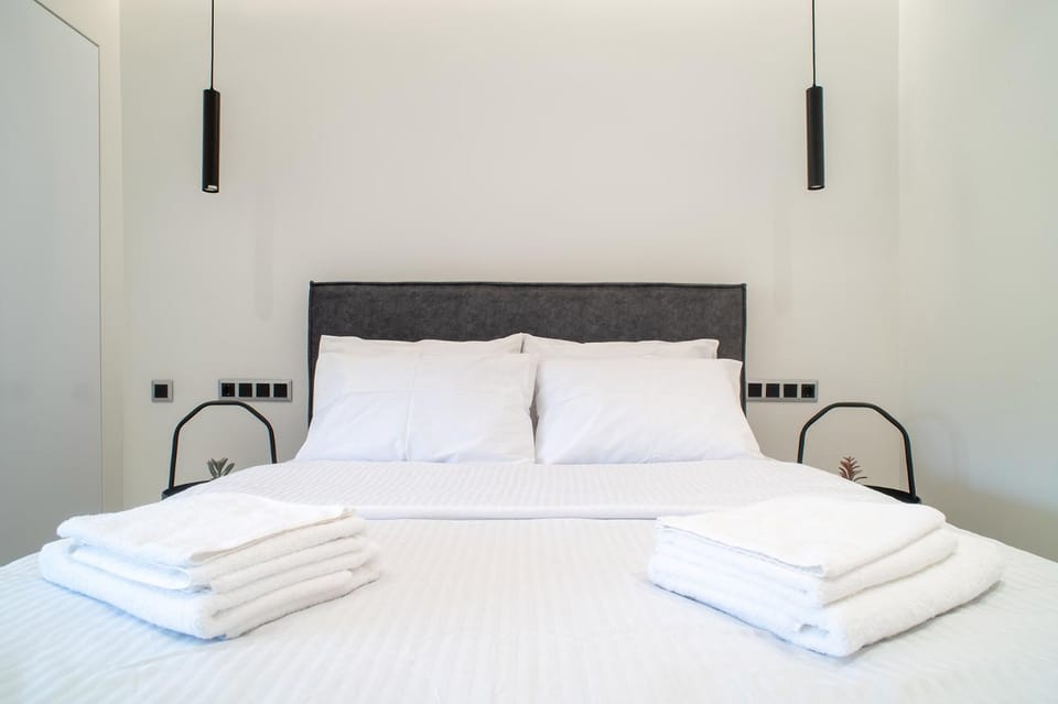 Filoxenia MG Projects-City Living Metro Apartment in Athens
