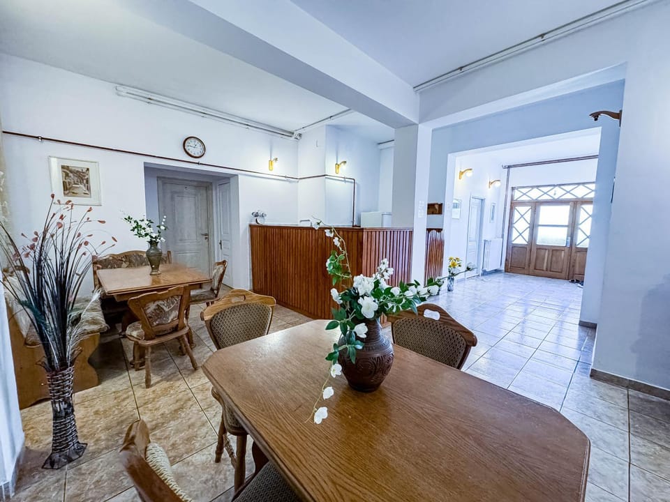 Lobby or reception, Dining area