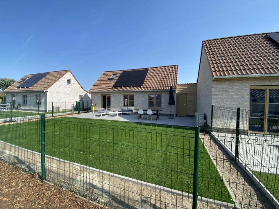 Property building, Summer
