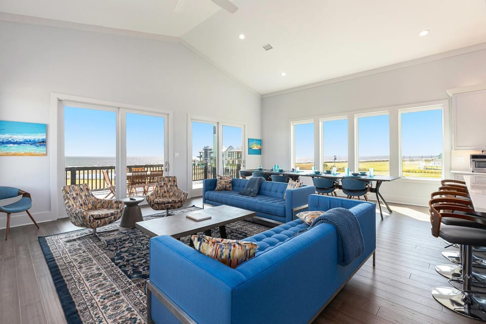 Luxury Stunning Gulf Views Pool Elevator House in Bolivar Peninsula