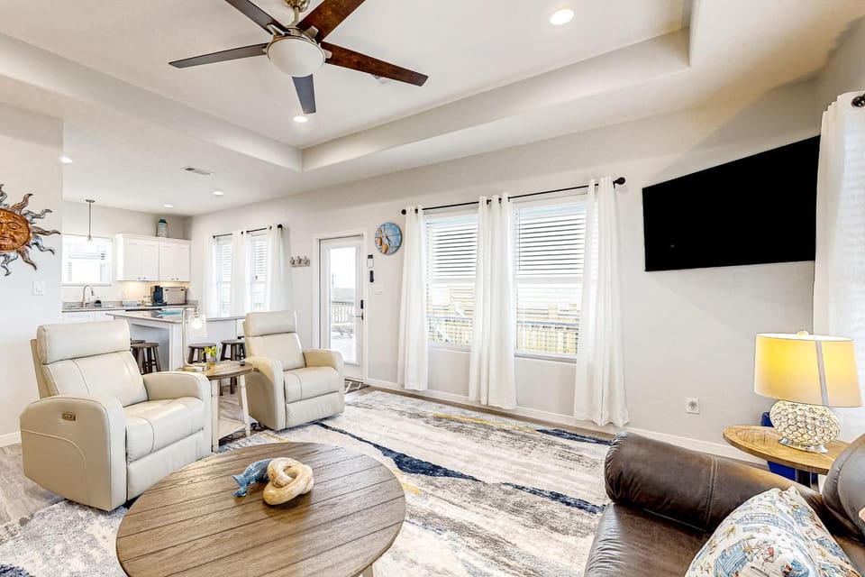 Dream Gulf Views Furnished Deck Sleeps 7 House in Bolivar Peninsula