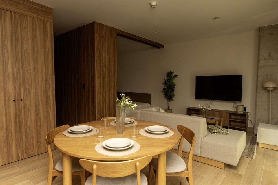TV and multimedia, Living room, Dining area