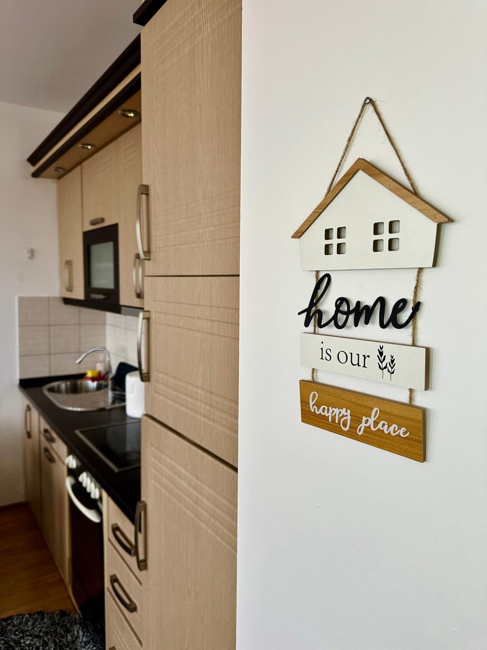 Kitchen or kitchenette, Decorative detail