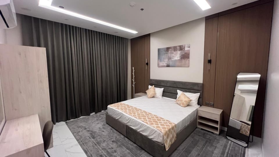 Bed, Photo of the whole room, Bedroom, towels, wardrobe