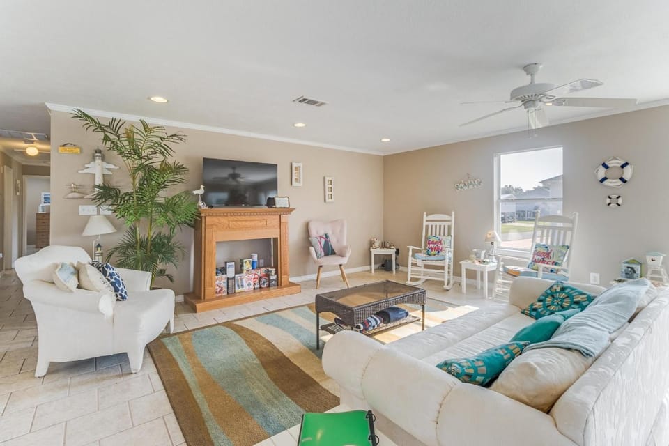 Riverfront Rendezvous by Next Step Property Management House in Mississippi