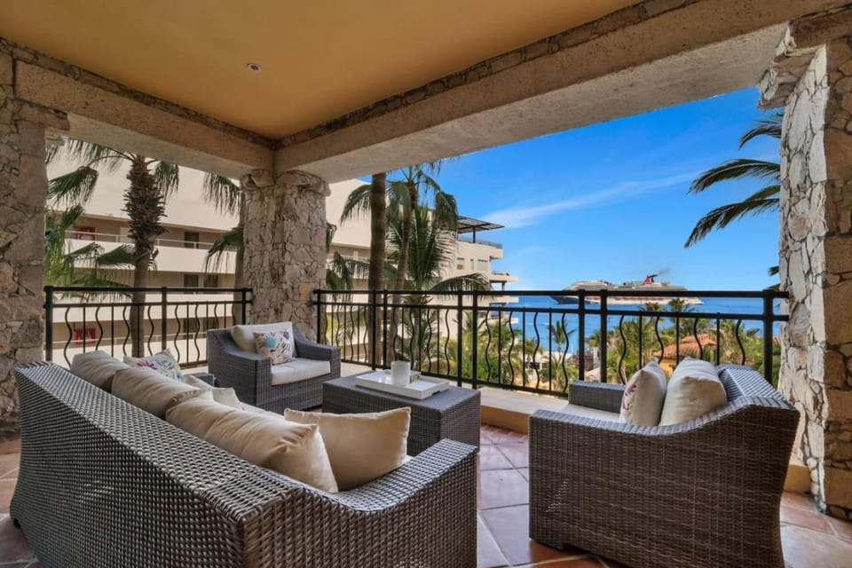 Hacienda Beach Club, 5-Star, Beachfront, Sleeps 8 House in Cabo San Lucas