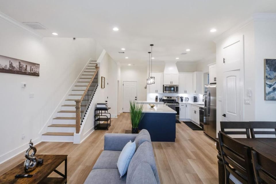 Kitchen or kitchenette, Living room, Dining area