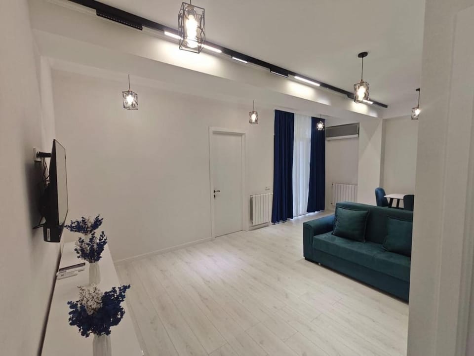 Cozy Flat by Rioni River, 50m from City Center Apartment in Georgia