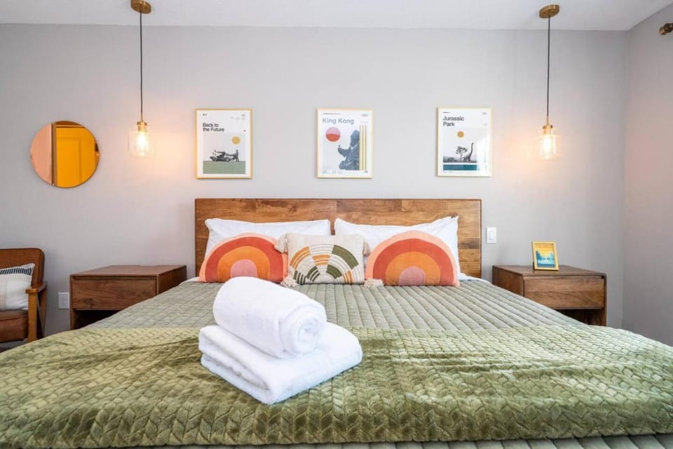 Chic 3BR villa Game Room close to Disney + Resort House in Four Corners
